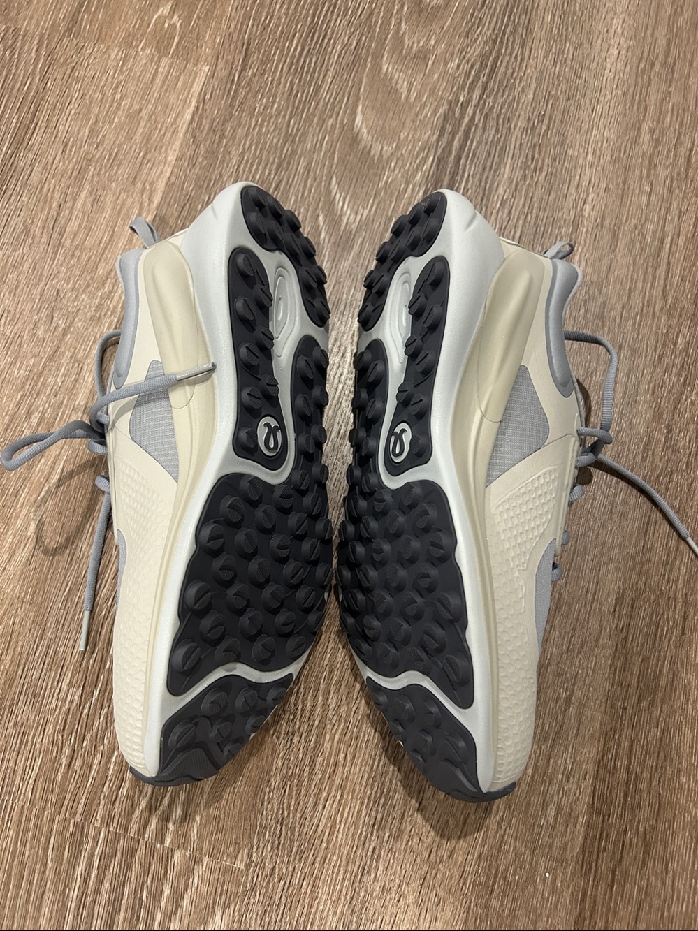 EUC Lululemon Blissful Trail Shoes - Picture 5 of 8